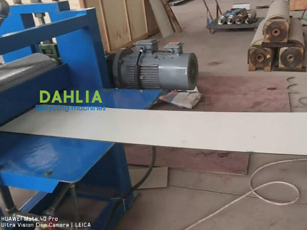 Aluminum composite peeling machine