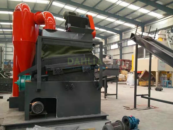 Small cable recycling machine delivered on the way to usa