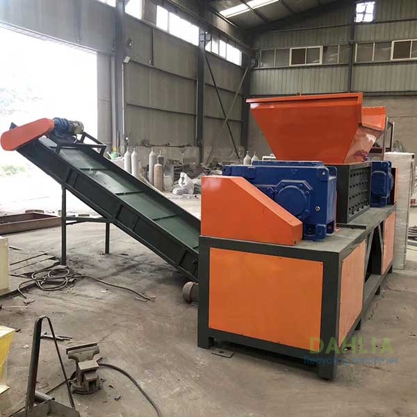 Double shaft shredder