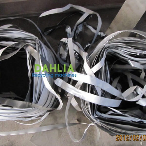 Aluminum-plastic coil separator machine