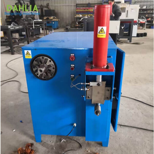 Small motor stator dismantling machine